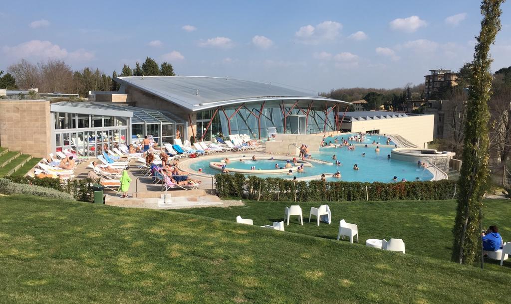 Grand Hotel Ambasciatori Wellness & Spa Chianciano Terme Exteriör bild
