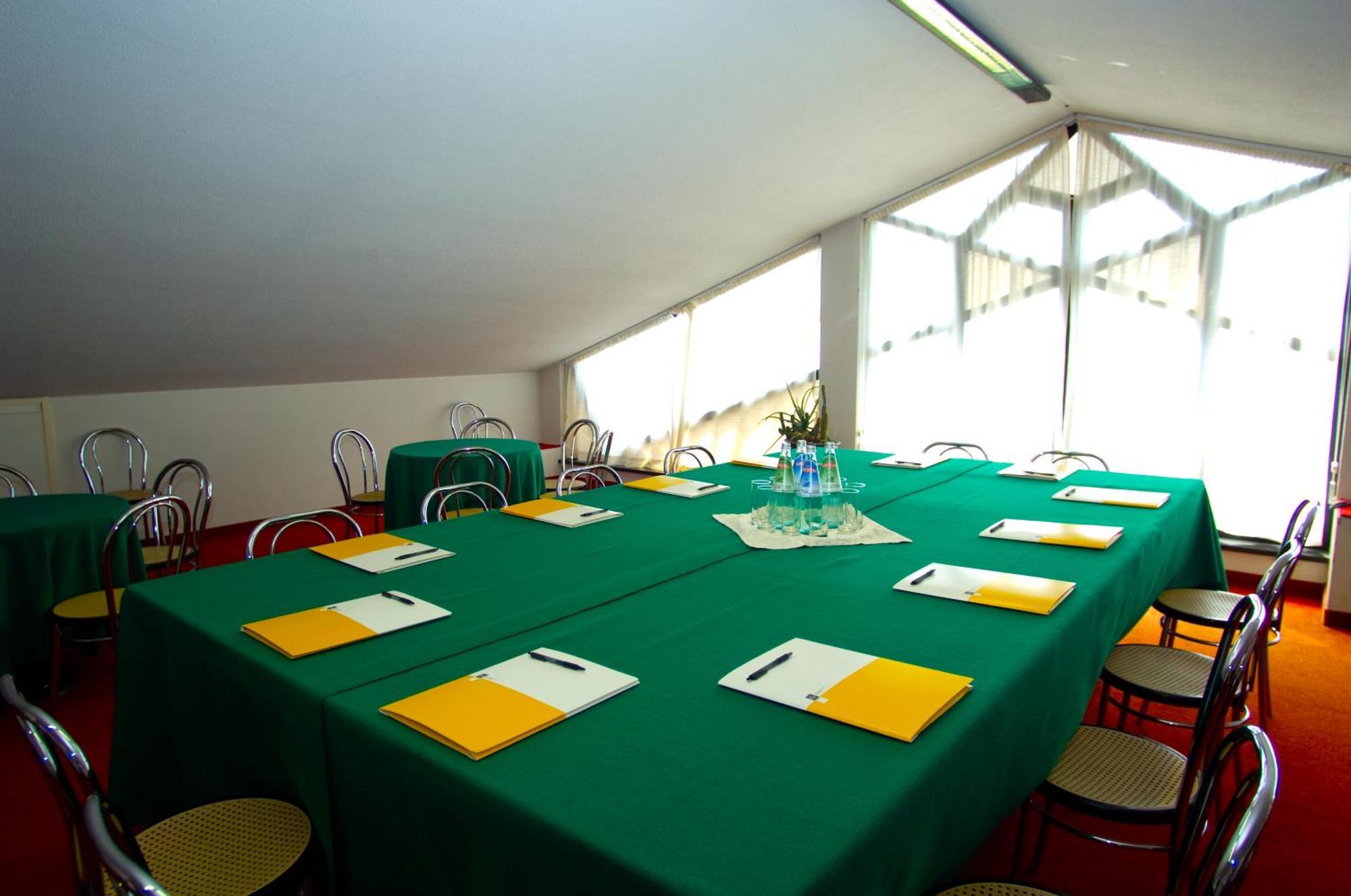 Grand Hotel Ambasciatori Wellness & Spa Chianciano Terme Exteriör bild